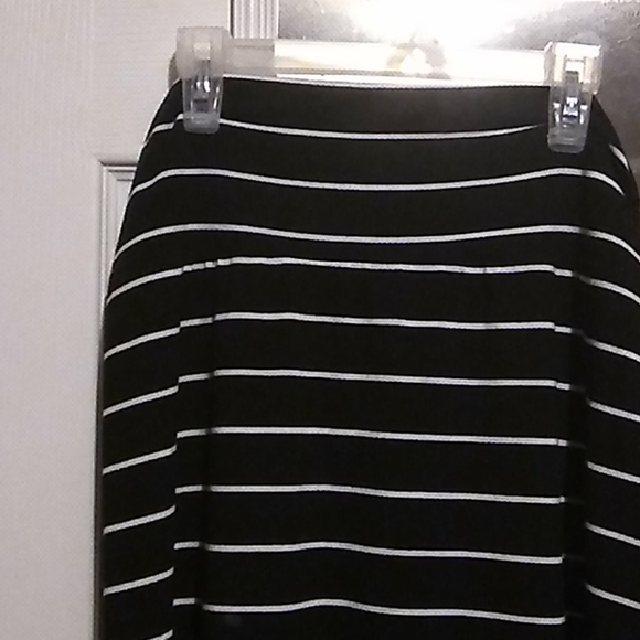 Maxi skirt - Picture 2 of 3